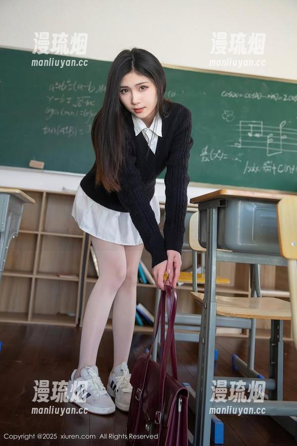 秀人网-杏子Yada 秀人网 - 杏子Yada的超乎想象内衣图集:什么?她都能这么穿