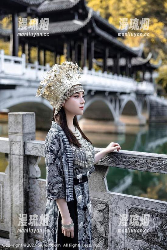 秀人网 - 黑白魅影在召唤，林乐一的美图更新不容错过，快来看看！