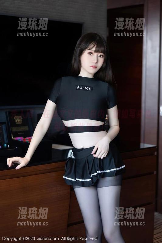 秀人网-林文文 秀人网 - 在林文文的画框内,御姐写真也可以如此俏皮!
