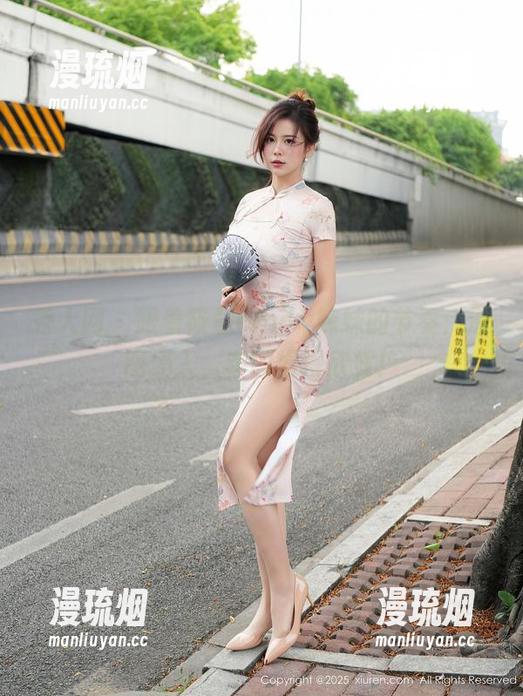 秀人网 - 跟着筱慧cindy妹妹的节奏：原图涌入，套图慢慢欣赏！