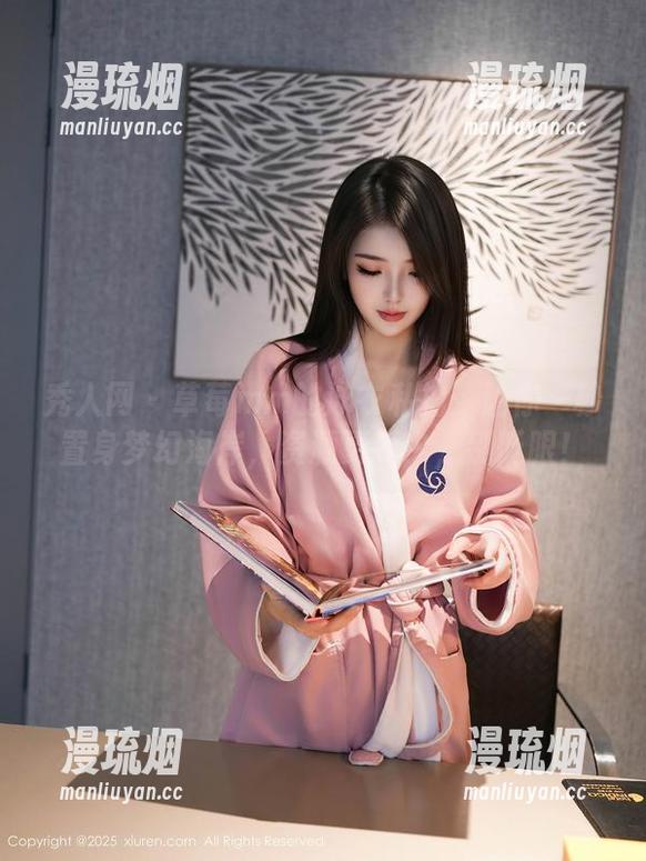 秀人网-草莓mm 秀人网 - 草莓mm的泳衣私拍:让你一秒置身梦幻海岸,资源更新中,别眨眼!