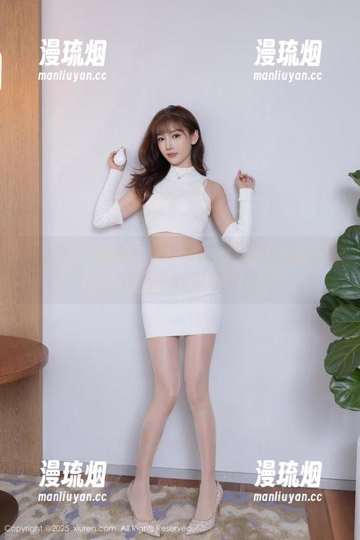 秀人网-陶喜乐_lele 秀人网 - 陶喜乐_lele教室里的网盘奇遇记:作品一秒穿越时间!