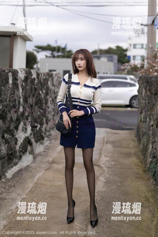 秀人网-雨儿baby 秀人网 - 雨儿baby的户外图册:从流淌的雨水中,找寻心灵的小确幸!