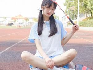 稚乖画册 - 赤西夜夜的美腿写真集，腿部魅力无穷，分享她的优雅与风情！