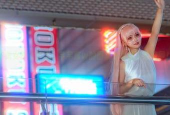 在兔女郎的梦里：芊芊酱w的图集分享让人想绕圈！