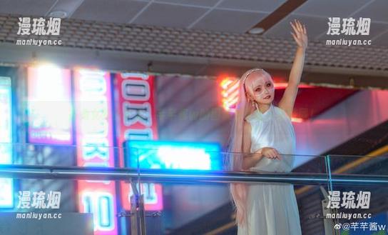 在兔女郎的梦里：芊芊酱w的图集分享让人想绕圈！