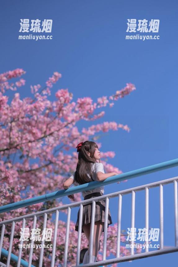 萌芽儿o0 夏天,萌芽儿o0和西瓜的默契:赶紧下载这套图,让你清凉无比!