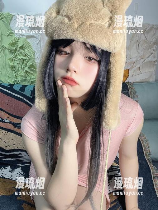 葱油饼er 微密圈 - 原图热图:葱油饼er的镂空梦,谁能拒绝这样的诱惑?