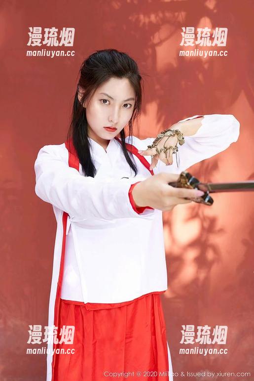 蜜桃社-缇娜美Tinami 蜜桃社 - 缇娜美Tinami与校服的奇妙碰撞,全集作品在等你细细品味!