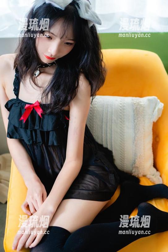 西瓜少女 探秘西瓜少女私房:那些让人心跳的淡蓝JK作品