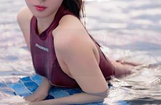从她的美图看看轩萧学姐的女社长魅力，锁定瞎扯的瞬间！