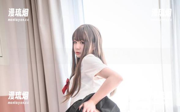 青水百合子 调皮的青水百合子–厨娘的诱惑图片合集