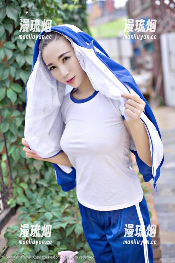 青豆客-徐妍馨Mandy 青豆客 - 徐妍馨Mandy全套礼服:这装扮背后的故事,快别跌倒。