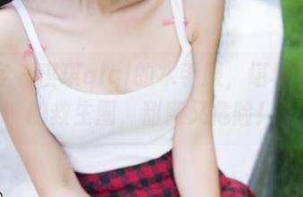 青豆客 - 琪琪qlql的水手服，堪称美图界的救生圈，甜蜜又危险！