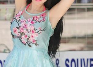 青豆客 - 浴室里的雪Baby：作品分享，谁能抗拒这淋浴下的氛围？