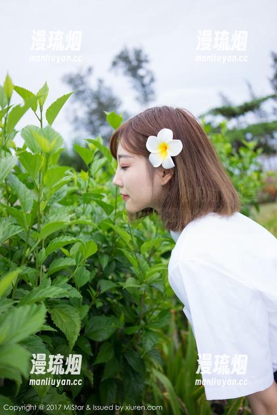 魅妍社-萌奈子 魅妍社 - 萌奈子户外写真:你见过如此美的照片,甚至连云都想偷个懒!