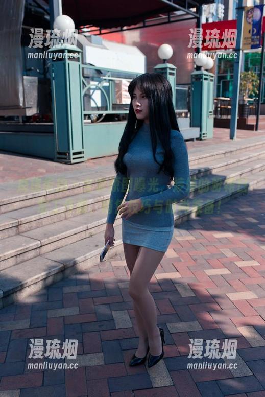 魔镜街拍-婷婷 魔镜街拍 - 全套原图曝光,婷婷的粉裙日常工作篇,销售技巧与时尚兼备!