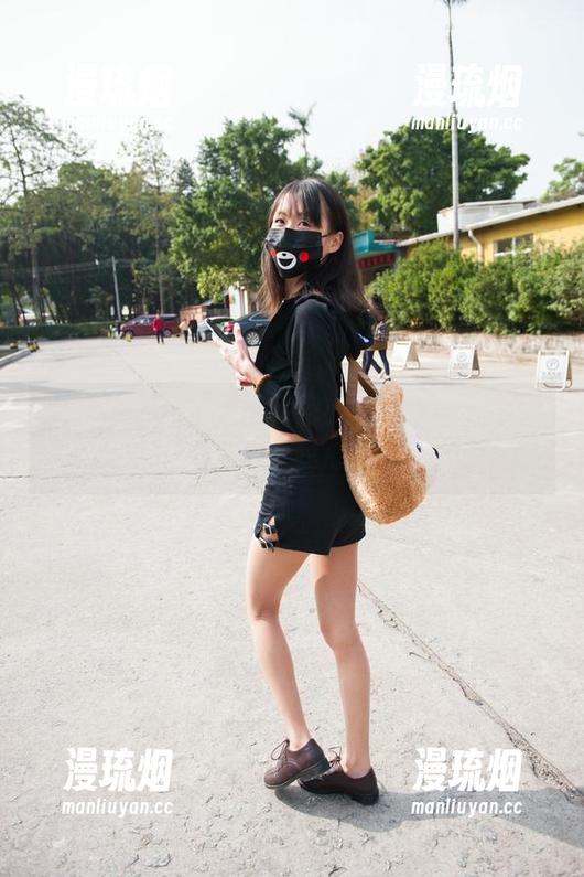 魔镜街拍-婷婷 魔镜街拍 - 原图小秘密:婷婷黑丝美女的工作日常,让我心跳加速!