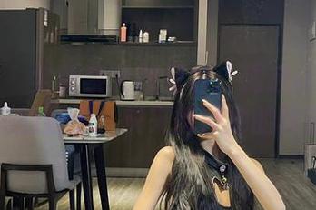 微密圈 - 全新黎允熙图包：精选让人眼前一亮的剧情，快来解锁她的秘密！